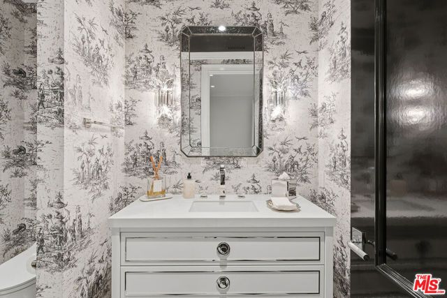 10124 Empyrean Way 203, Los Angeles, CA 90067