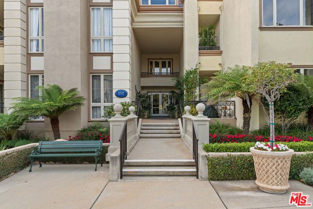 10124 Empyrean Way 203, Los Angeles, CA 90067