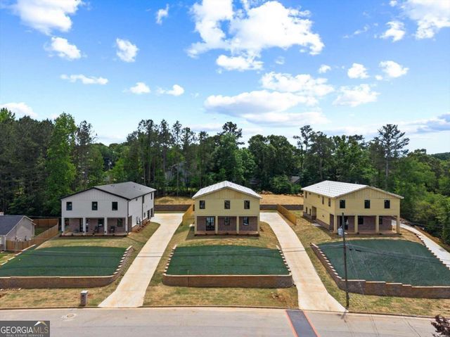 6848 Silver Maple Dr, Rex, GA 30273