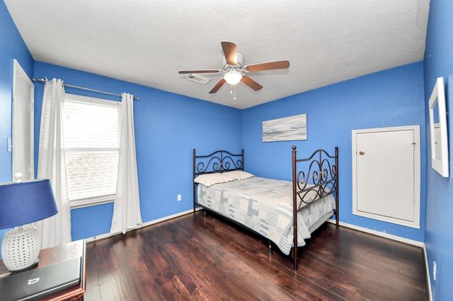 3927 Village Well Drive, Humble, TX 77396