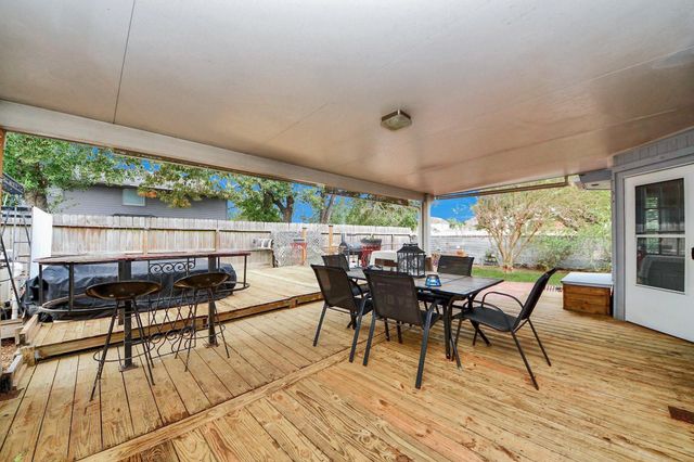 3927 Village Well Drive, Humble, TX 77396