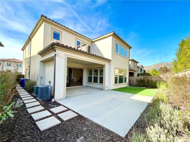 12040 Estrella Place, Porter Ranch (los Angeles), CA 91326