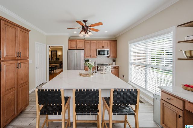 7000 SHADY OAKS LANE, Trussville, AL 35173