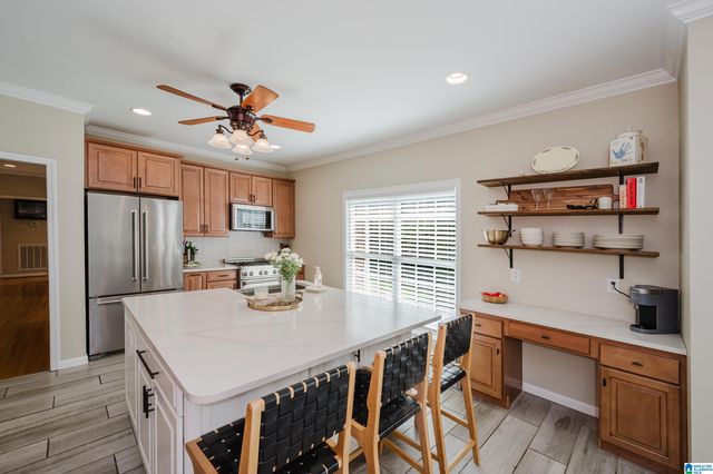 7000 SHADY OAKS LANE, Trussville, AL 35173
