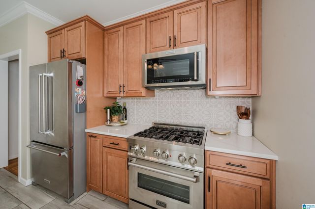 7000 SHADY OAKS LANE, Trussville, AL 35173