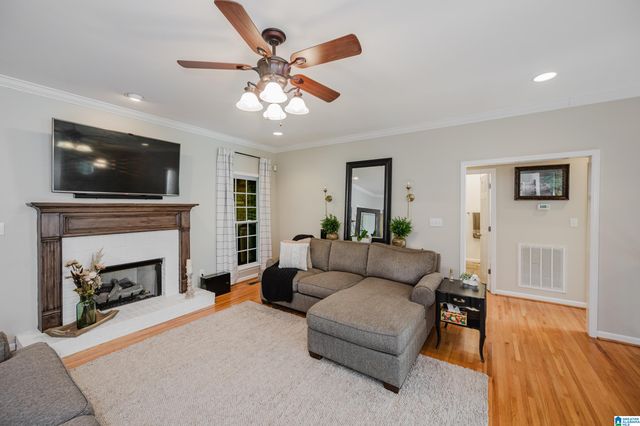 7000 SHADY OAKS LANE, Trussville, AL 35173