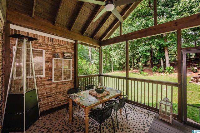 7000 SHADY OAKS LANE, Trussville, AL 35173