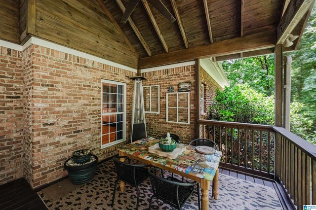 7000 SHADY OAKS LANE, Trussville, AL 35173