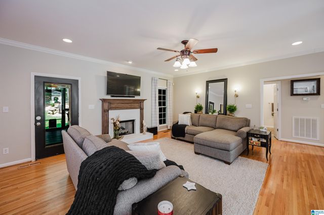 7000 SHADY OAKS LANE, Trussville, AL 35173