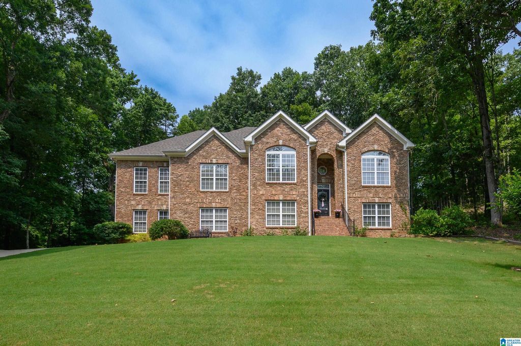 7000 SHADY OAKS LANE, Trussville, AL 35173