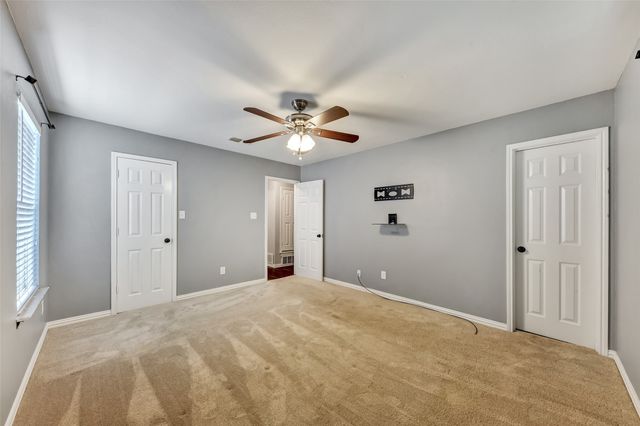 408 N Walnut Street, Roanoke, TX 76262