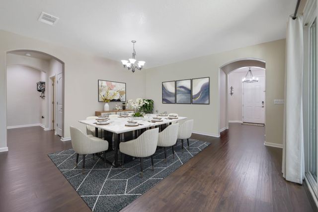 6428 W Oriole Avenue, Visalia, CA 93291