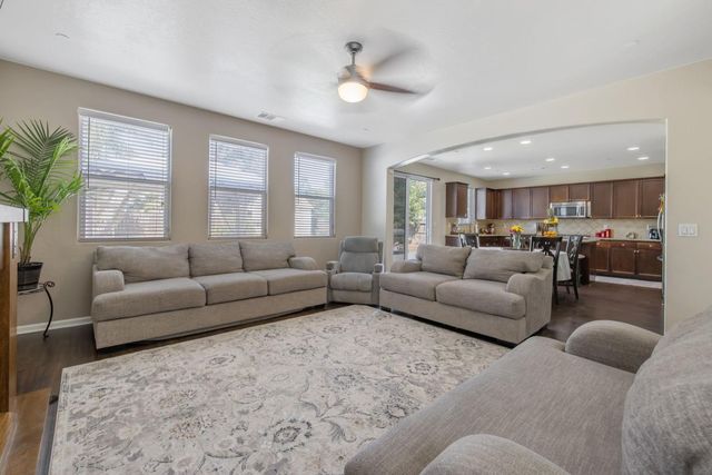 6428 W Oriole Avenue, Visalia, CA 93291