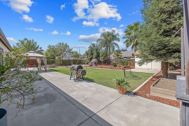 6428 W Oriole Avenue, Visalia, CA 93291