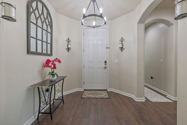 6428 W Oriole Avenue, Visalia, CA 93291