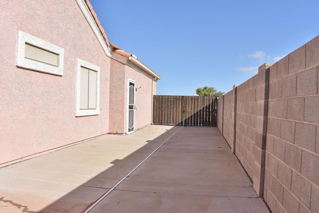 10551 W MONACO Boulevard, Arizona City, AZ 85123