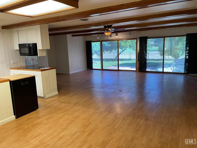 6212 Bel Aire Way, Bakersfield, CA 93309