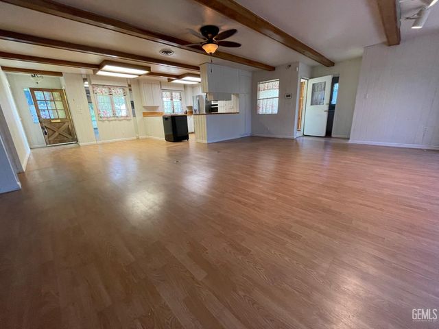 6212 Bel Aire Way, Bakersfield, CA 93309
