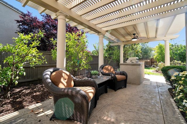7068 Hearst Dr, El Dorado Hills, CA 95762