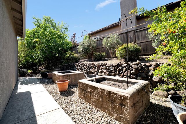 7068 Hearst Dr, El Dorado Hills, CA 95762