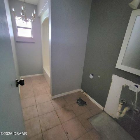 4 Bogey Circle, New Smyrna Beach, FL 32168