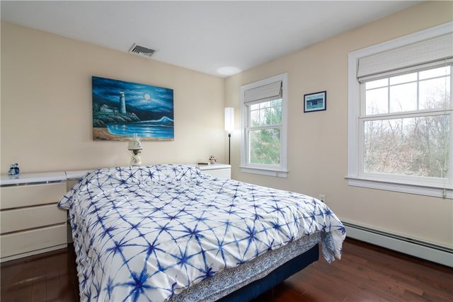 5 Hazelton Lane, South Kingstown, RI 02892
