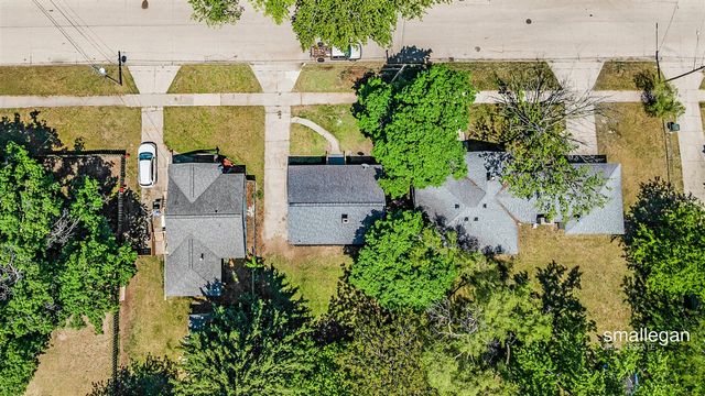 885 Oak Avenue, Muskegon, MI 49442