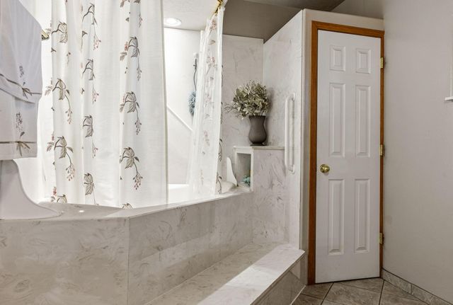 3821 Commercial Street NE, Albuquerque, NM 87107