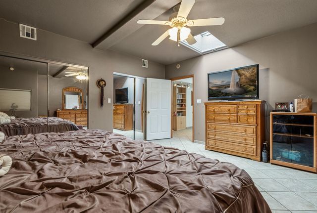 3821 Commercial Street NE, Albuquerque, NM 87107