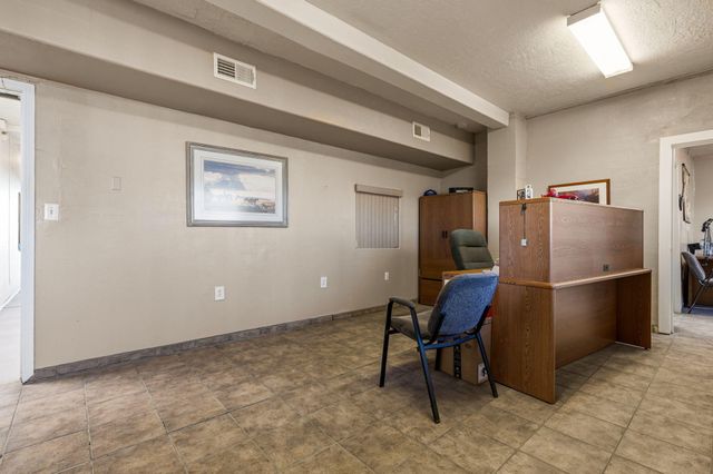 3821 Commercial Street NE, Albuquerque, NM 87107