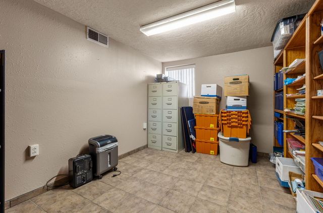 3821 Commercial Street NE, Albuquerque, NM 87107