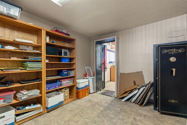 3821 Commercial Street NE, Albuquerque, NM 87107