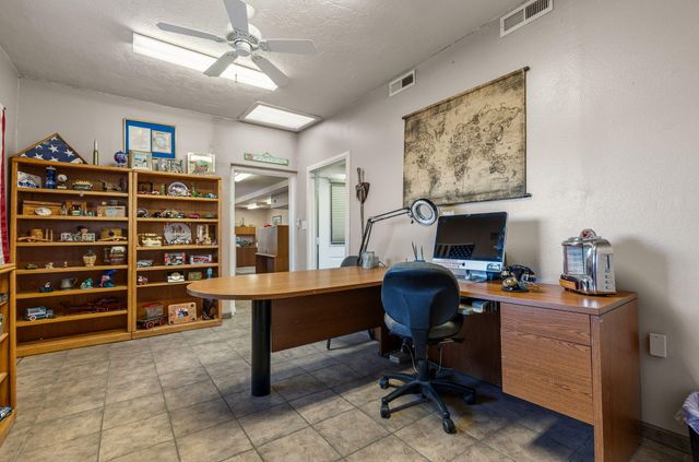 3821 Commercial Street NE, Albuquerque, NM 87107