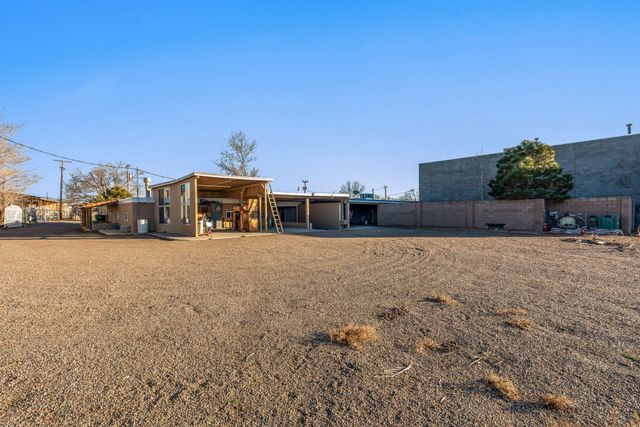 3821 Commercial Street NE, Albuquerque, NM 87107