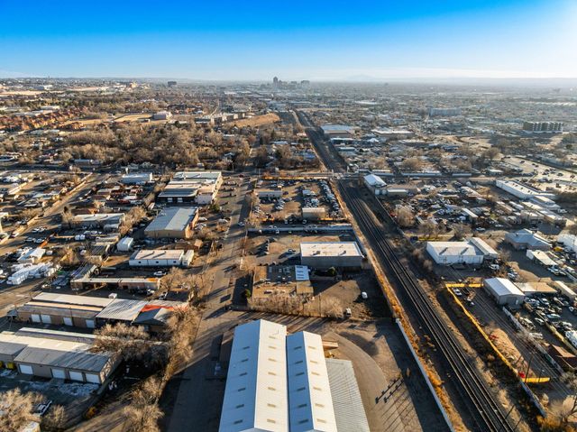 3821 Commercial Street NE, Albuquerque, NM 87107