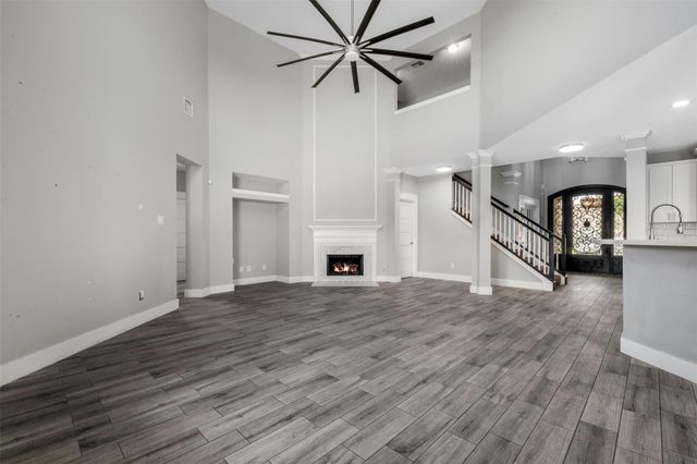 3004 Autumn Creek Drive, Friendswood, TX 77546