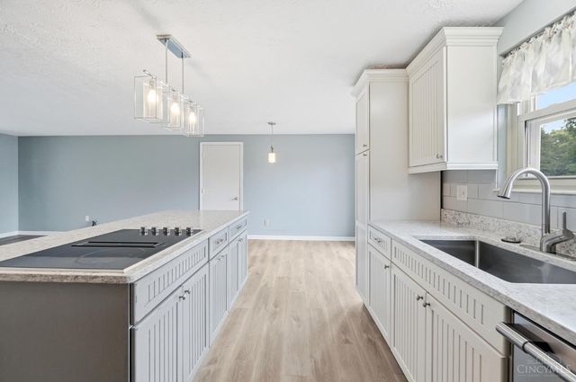 7660 Topridge Drive, West Chester, OH 45069