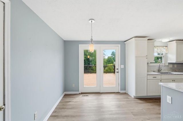 7660 Topridge Drive, West Chester, OH 45069