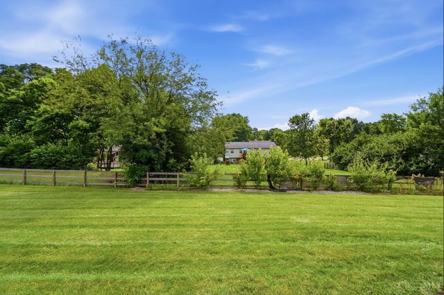 7660 Topridge Drive, West Chester, OH 45069