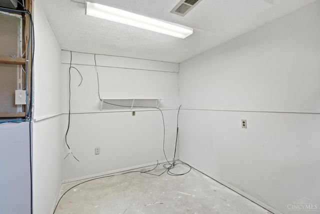 7660 Topridge Drive, West Chester, OH 45069