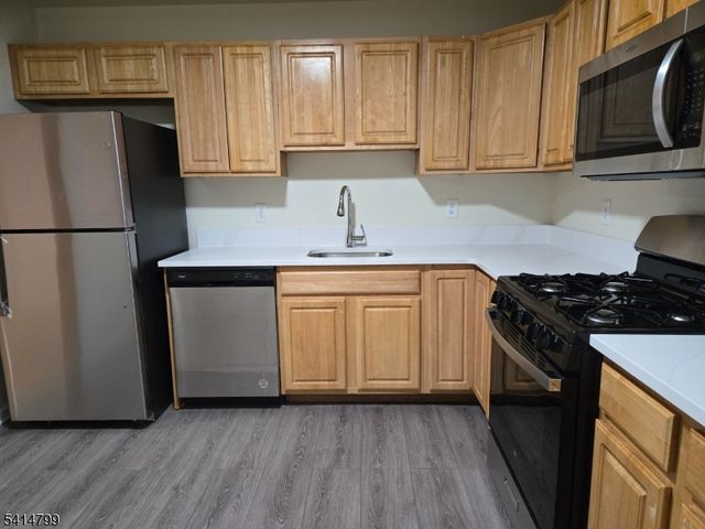 206 Pinelli Dr, Piscataway Twp., NJ 08854