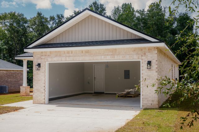 3154 Auburn Road, Crestview, FL 32539