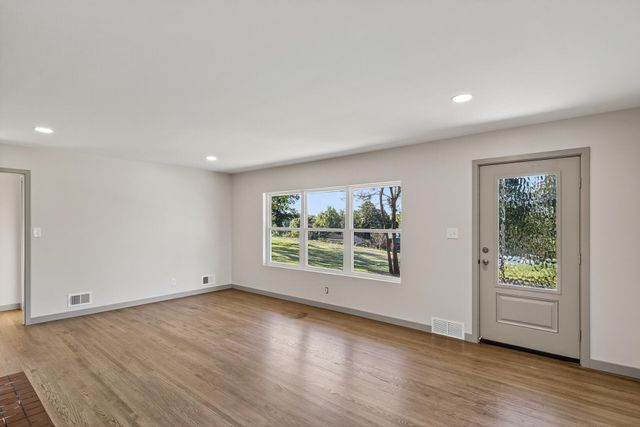 74 Summit, Burnside, KY 42519