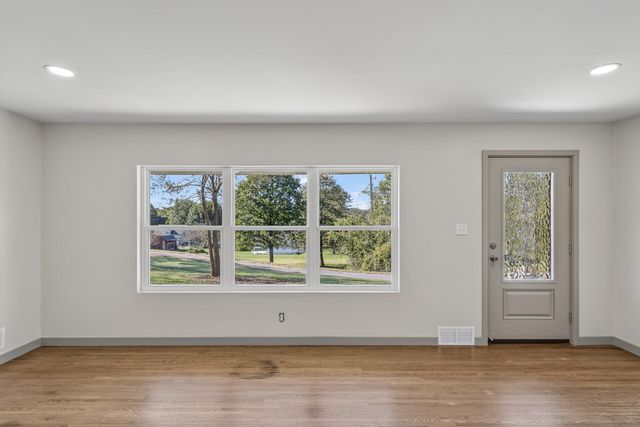 74 Summit, Burnside, KY 42519