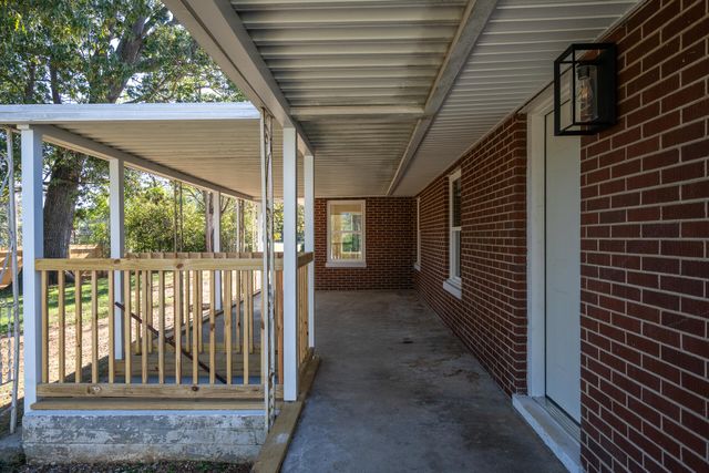 74 Summit, Burnside, KY 42519