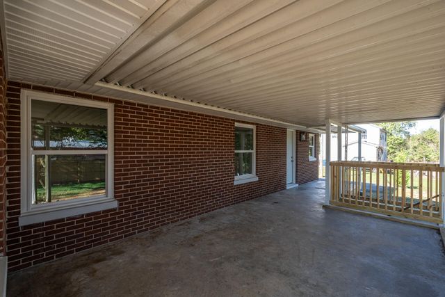 74 Summit, Burnside, KY 42519