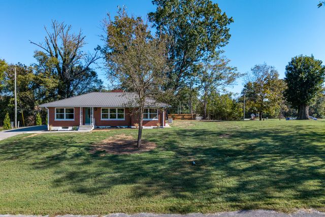 74 Summit, Burnside, KY 42519