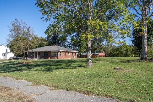 74 Summit, Burnside, KY 42519