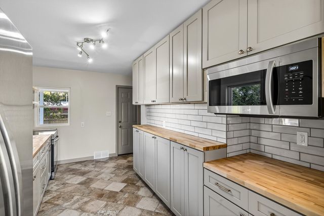 74 Summit, Burnside, KY 42519