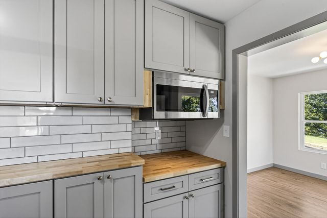 74 Summit, Burnside, KY 42519